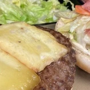 Burger raclette du food truck friterie — Lille, Lens, Douai